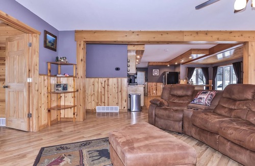 Eagle River House | Stepaway Vacation Rentals- Cedar Haven