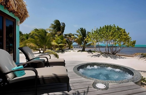 San Pedro Apartment | Steps Away from the Beach! 2 Relaxing Units, Close to Hol Chan Marine Reserve!