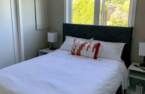 Courtenay House | Steps away from the beach with endless views