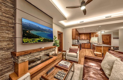 Lakeside Park Condo | Steps From Heavenly Village & Gondola-Luxury 3Br Residence Book 7 Nights for 10% Off by RedAwning