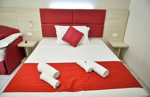 Mestre Hotel | Steps from Mestre Station, 4 Mins to Venice, Food & Comfort All Around