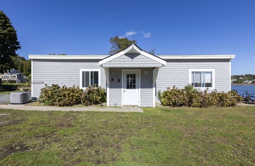 Groton Long Point House | Steps From The Beach! Watersports From Your Back Yard. 12 NEW SUP's & Kayaks