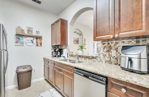 Windsor Hills Condo | Steps from Waterpark/Pool. Next to Disney w/Frozen, Aladdin, Beauty&Beast theme