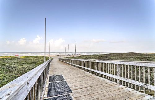 South Padre Island Apartment | Steps to Beach Beach Haven with Shared Amenities