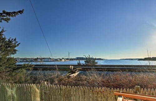 Buzzards Bay House | Steps to Cape Cod Canal Buzzards Bay Home