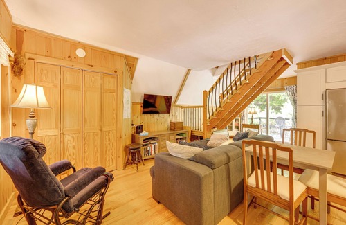 Eidelweiss Village Cabin | Steps to Lake, Beach & Playground: Madison Cabin