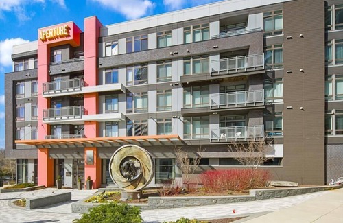 Reston Apartment | Steps to Metro | Best Food & Drink Spots Close by | nr RTC