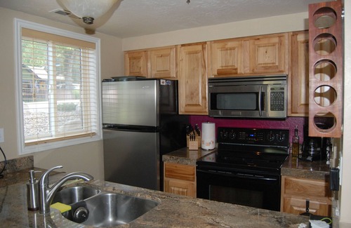 North Park City Condo | Steps to Park City Mountain - 2BR Condo w/Free Parking!