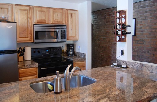North Park City Condo | Steps to Park City Mountain - 2BR Condo w/Free Parking!