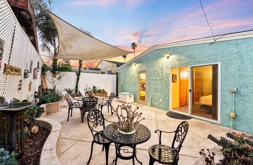 Silver Strand House | Steps To Sand, Great Location, Walk To Restaurants