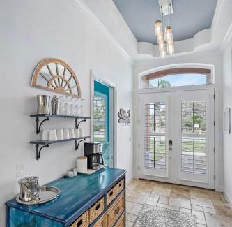 Vilano Beach House | Steps to Sand Sparkling Pool 5 Bdrm Near DT