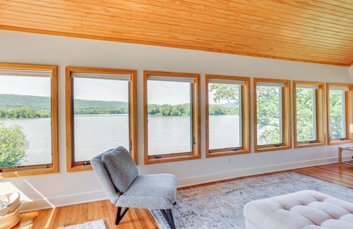 Dauphin House | Steps to Susquehanna River: Hot Tub Hideaway!