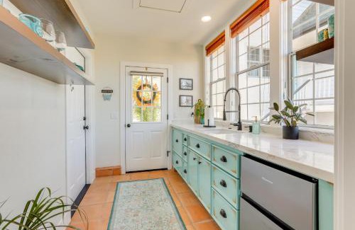 Sutter Creek House | Steps to Sutter Creek Chic Wine Country Cottage