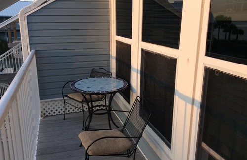 Pensacola Beach Condo | Steps to the beach, the gulf and the sound:0)