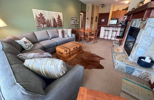 East Kootenay Condo | Steps to the Elk Chair | Pool and Hot Tub