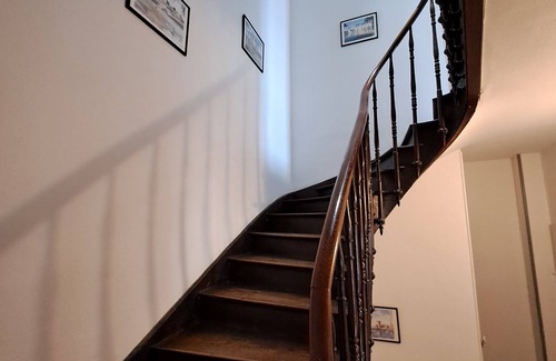 Saint-Gaudens Apartment | StGoFeelGood: an atypical triplex in the heart of the historic center.