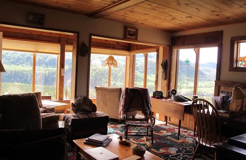 Telegraph Creek Bed & Breakfast | Stikine View Lodge