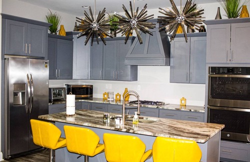 Memphis House | Stlyish Downtown Home