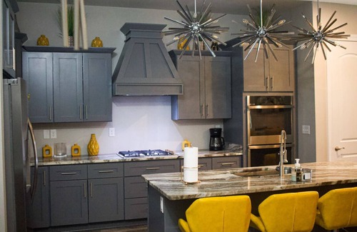 Memphis House | Stlyish Downtown Home