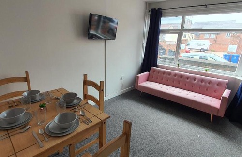 Stoke-on-Trent House | Stoke City House