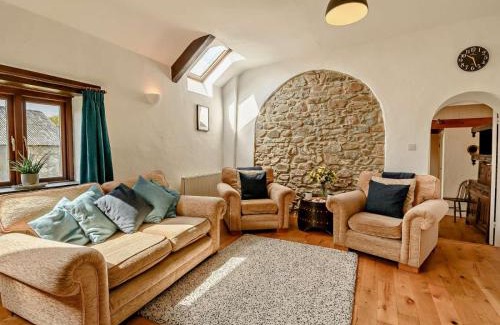 Letterston House | Stone cottage in rural Pembrokeshire