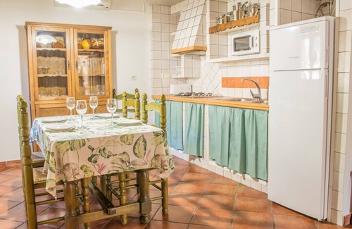 Yeste House | Stone house nº2 for 4 people, Batan Rio Tus