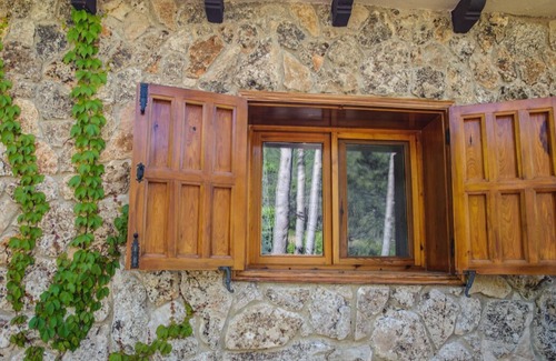 Yeste House | Stone house nº2 for 4 people, Batan Rio Tus