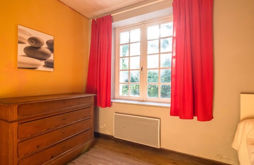 Saint-Denis Villa | Stone House St Denis with Pool & Views