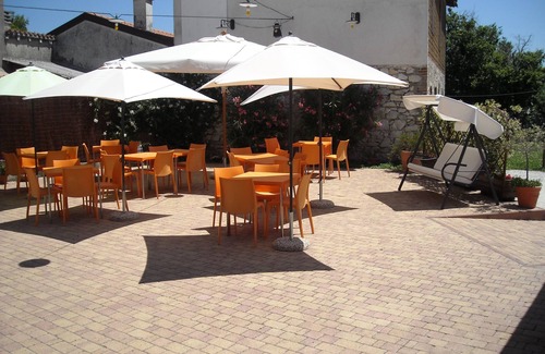 Messenano House | Stone house with swimming pool, free wi-fi internet.