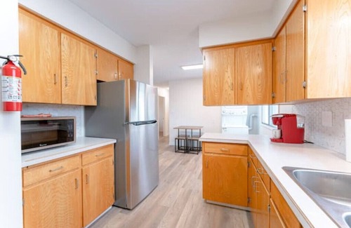 Kamloops House | Stone throw to university and hospital, Fully reno