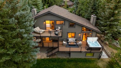 Eagle-Vail House | Stonecreek Summit 6BR LUXE Retreat with Hot Tub