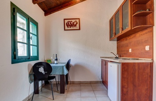Rozino Apartment | Stonehenge Studio for 3 People