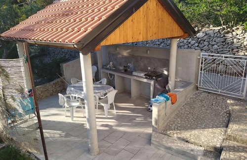 Unije Apartment | Stonehouse on peaceful Island of Unije