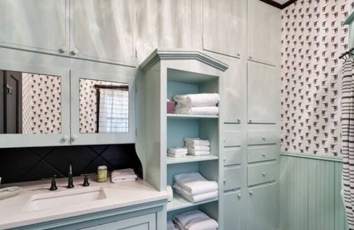 Stonewall House | Stonewall Bungalows 20min Fredericksburg 290 road - 4 beautiful units for groups