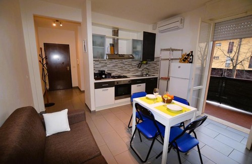 San Faustino-Madonnina-Quattroville Apartment | Stoppani 42