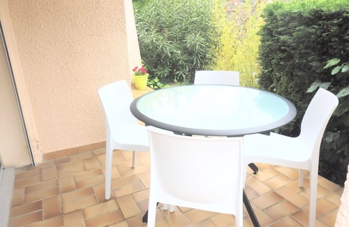 Le Boulou House | storey house of good quality pool and spa guests ideal private tennis