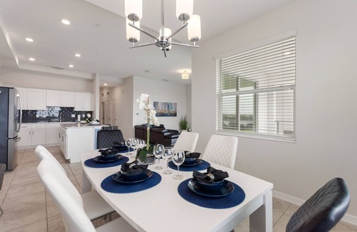 Kissimmee Condo | Storey Lake Resort 2bd Condo Overlooking Water #840 2 Bedroom Condo