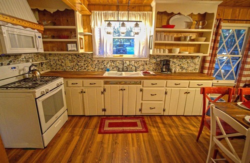 Twin Peaks Hotel | Storybook Cottage - Family | Pets | Storybook Themed | Ponds & Streams