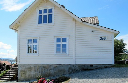 Lysekloster House | Strøneneset by Interhome