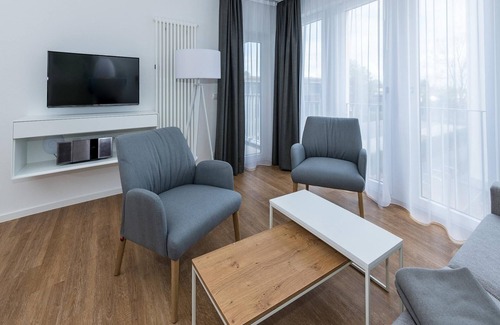 Bensersiel Apartment | Strandnahes Ferienapartment mit Balkon, Parkplatz, Schwimmbad- & Saunanutzung