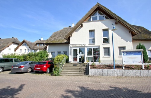 Lobbe Apartment | Strandhaus Mönchgut Bed&Breakfast F-1010 Double room 29