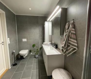 Gjemnes Municipality House | Strandhus i idylliske omgivelser