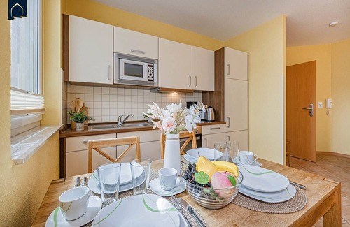 Ueckeritz Apartment | Strandnahe Ferienwohnung mit Balkon und Parkplatz
