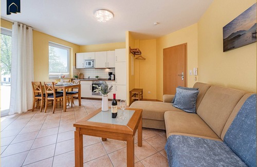 Ueckeritz Apartment | Strandnahe Ferienwohnung mit Balkon und Parkplatz