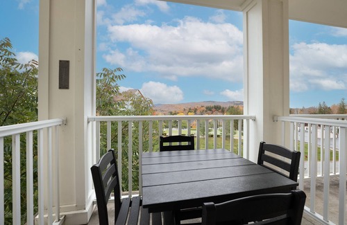Stratton Mountain Condo | Stratton Mtn Studio | Renovated | Walk to Lifts