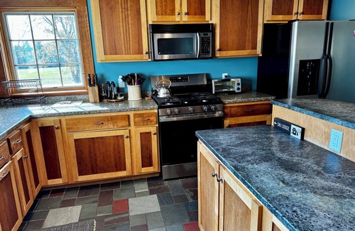 South Londonderry Other | Stratton View Farmhouse + Guesthouse