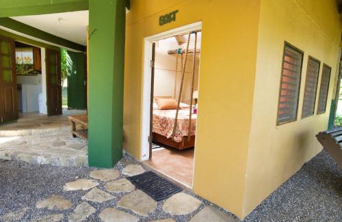 Robins Bay Hotel | Strawberry Fields Together