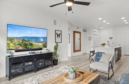 Desert View Village Condo | Stress Free Pool Vibes Work Space Private Laundry