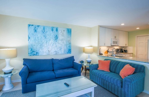 Isle of Palms Villa | Stroll to Beach! Private Balcony. Lagoon Views