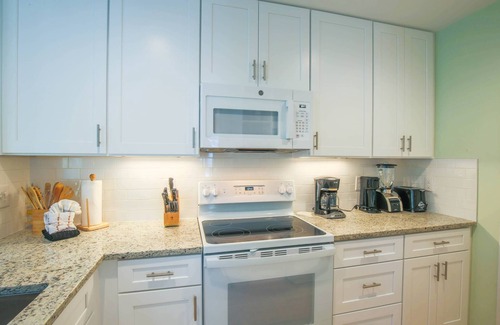 Isle of Palms Villa | Stroll to Beach! Private Balcony. Lagoon Views